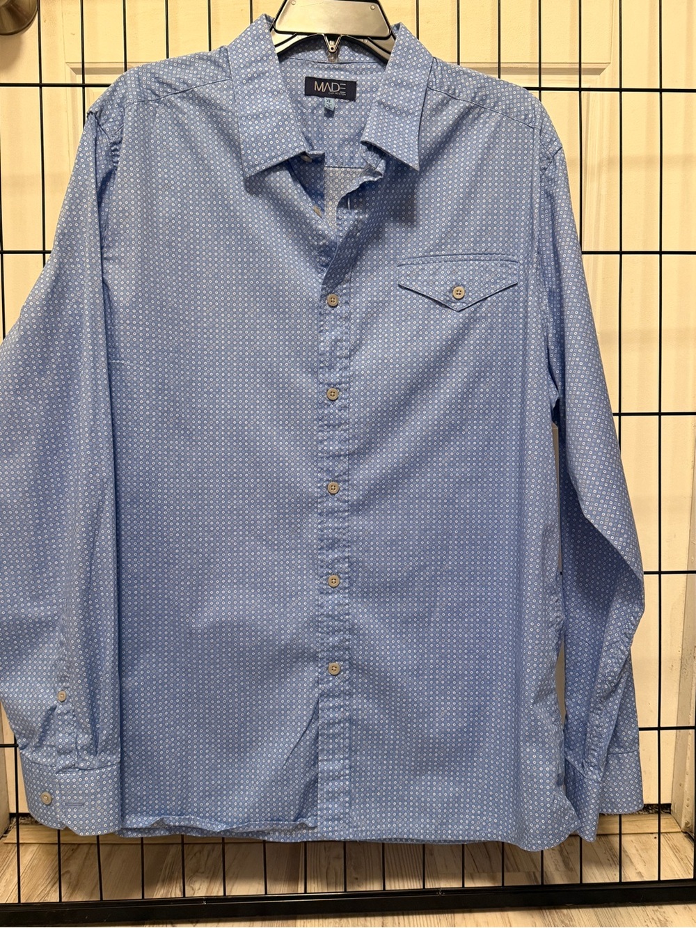 Men's Blue Microprint Long-Sleeve Button-Down Shirt